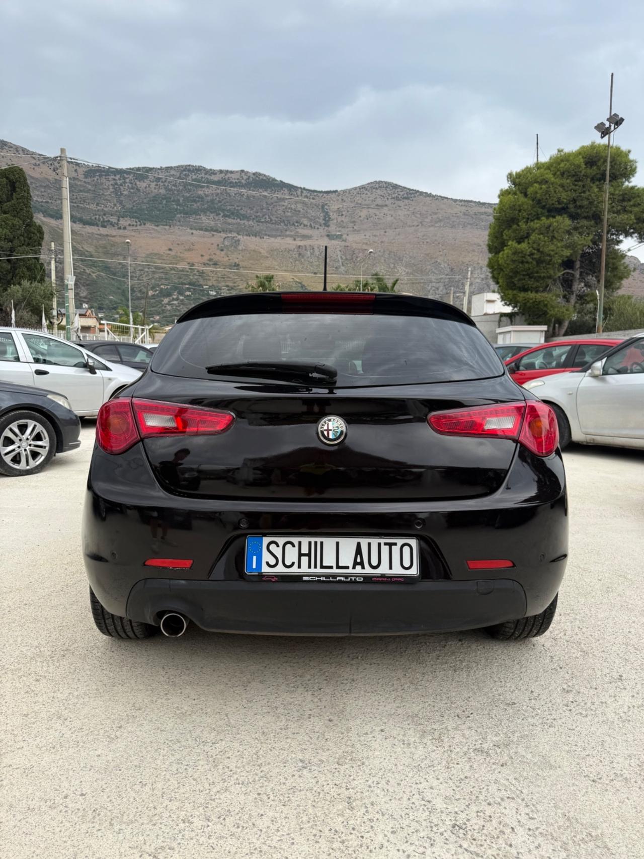 Alfa Romeo Giulietta 1.6 JTDm-2 105 CV Exclusive