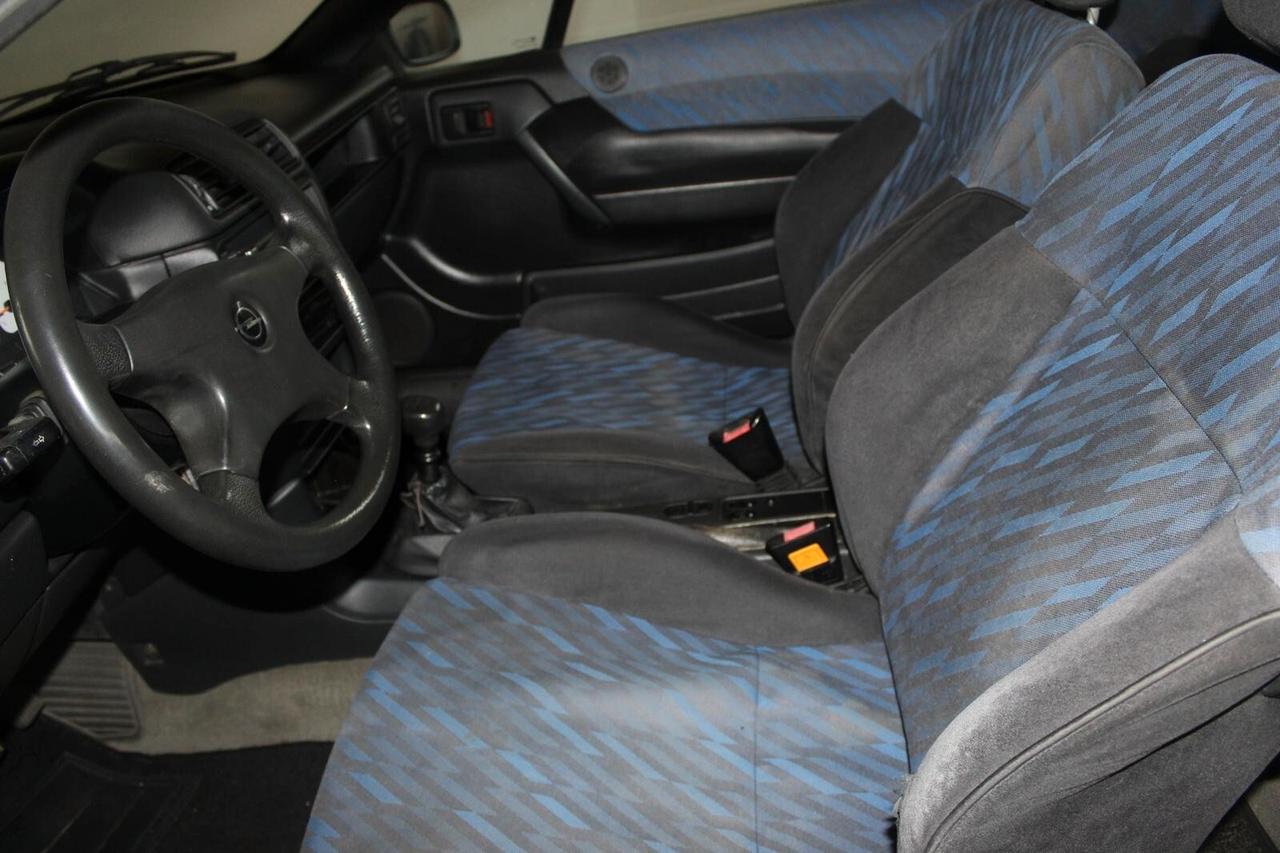 Opel Calibra 2.0i 16V cat