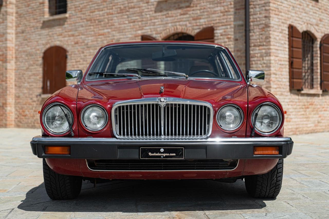 Jaguar XJ6 1981 4.2 MANUALE JAG00089