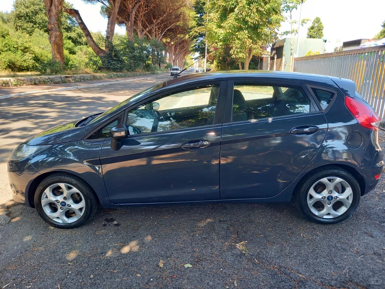 Ford Fiesta 1.4 93cv GPL Rinnovato Garanzia 12m
