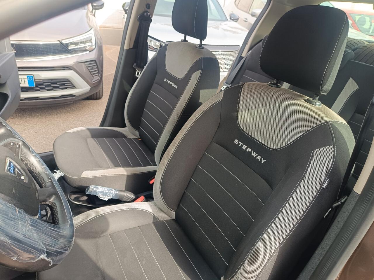 Dacia Sandero 0.9 TCe 12V 90CV Start&Stop Easy-R Lauréate