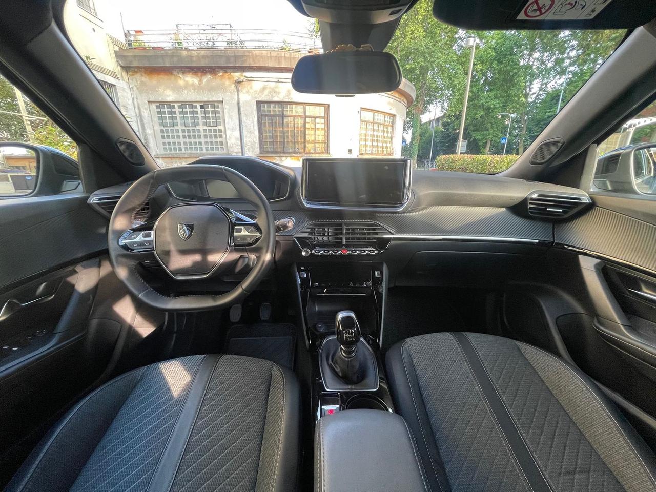 Peugeot 2008 Allure 1.2 PureTech 100 #5940