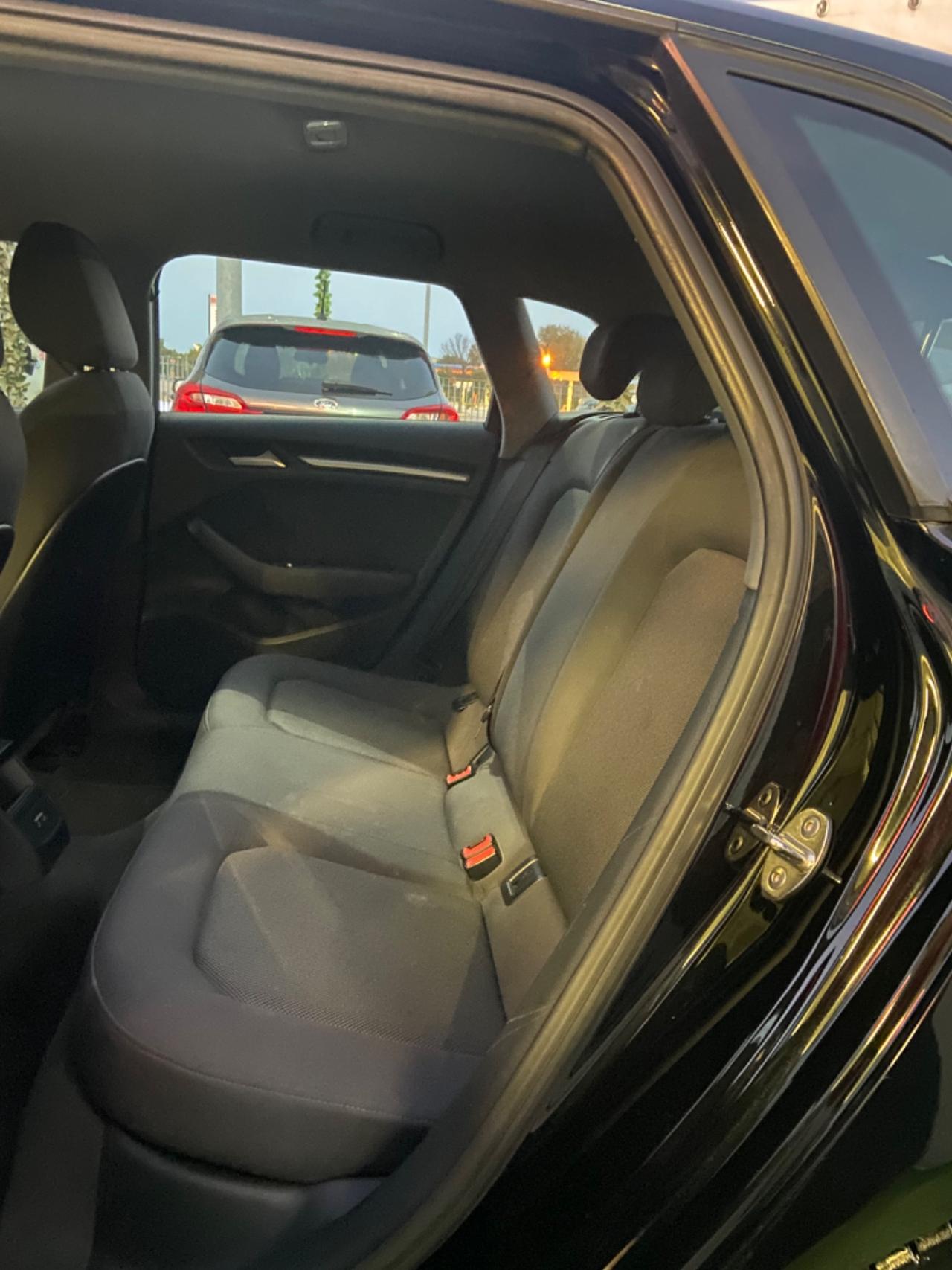 Audi A3 1.6 TDI 116 CV S tronic 2018 garanzia 12Mesi