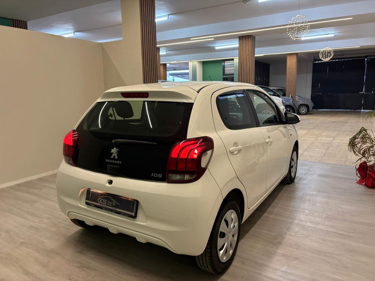 Peugeot 108 1000cc 72cv VTi 5 porte Allure