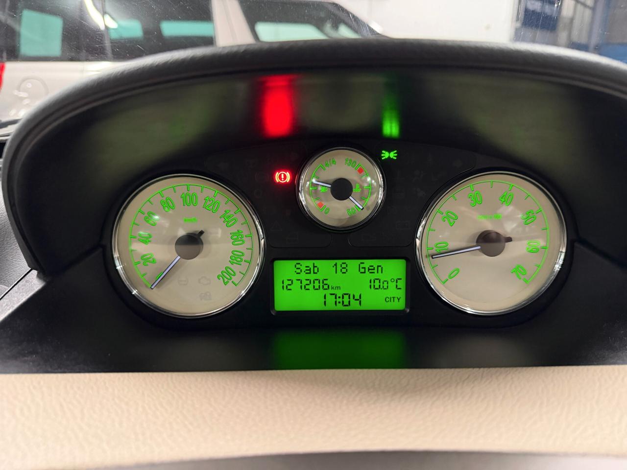 Lancia Ypsilon 1.2 16V Platino