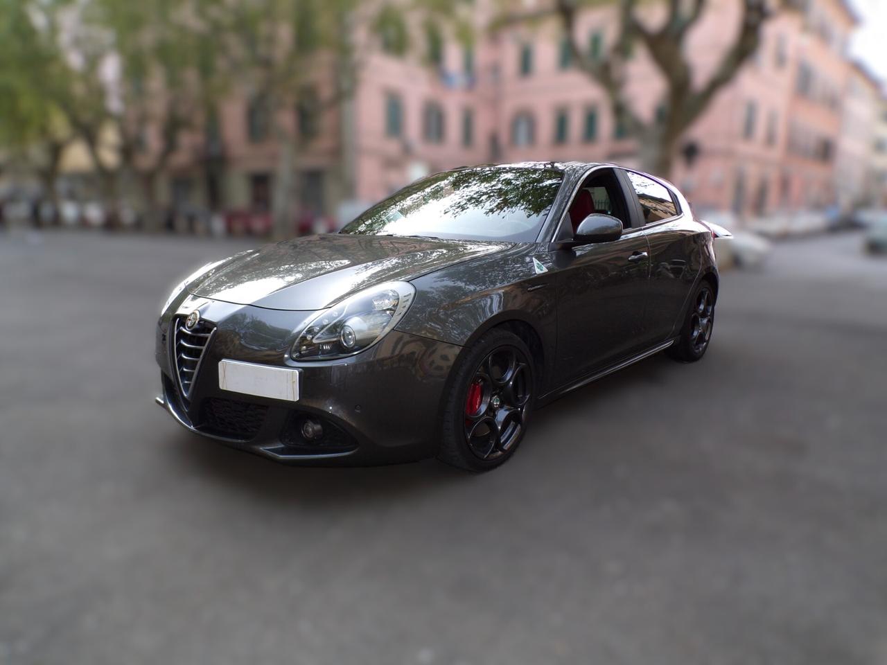 ALFA ROMEO GIULIETTA SECONDA SERIE QUADRIFOGLIO VERDE 241CV DEL 2015