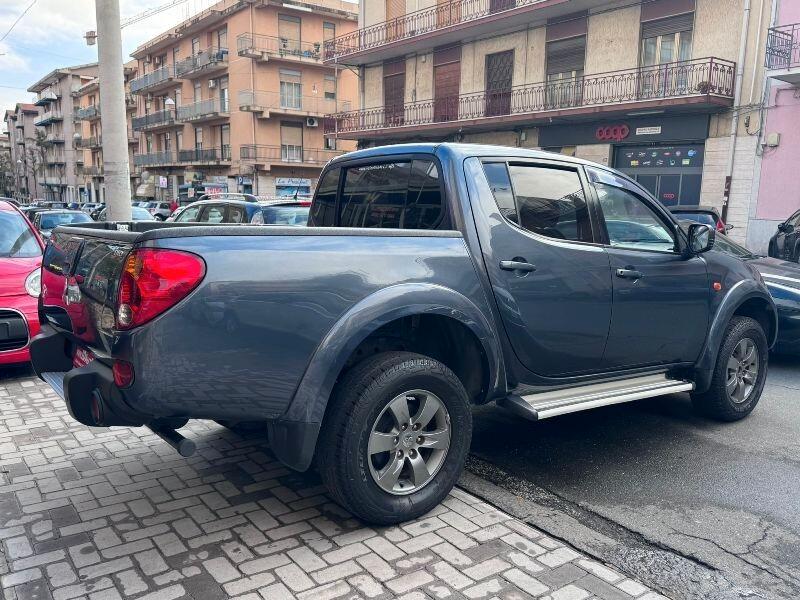 Mitsubishi L200 2.5 DI-D/136CV Double Cab Invite