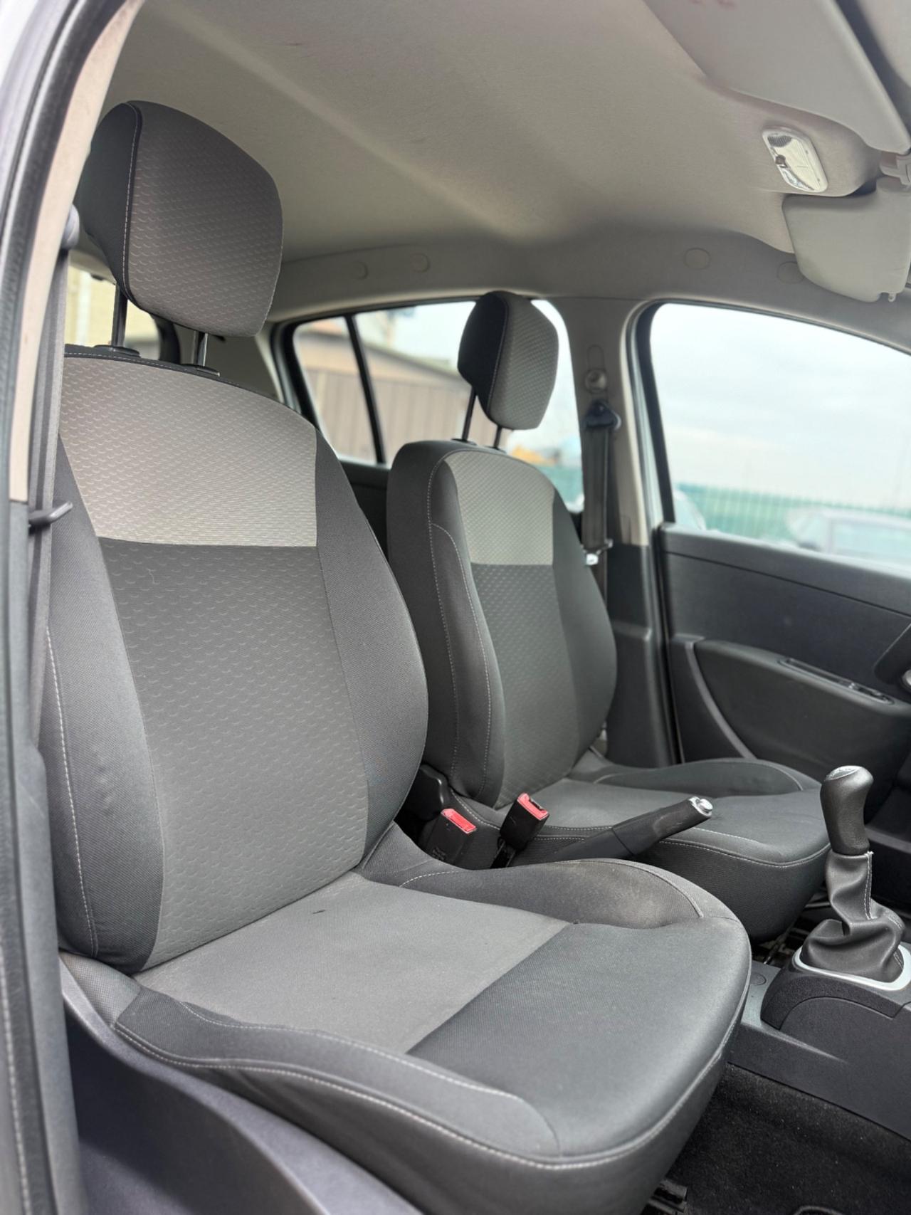 Renault Clio 1.2 16V 5 porte Luxe