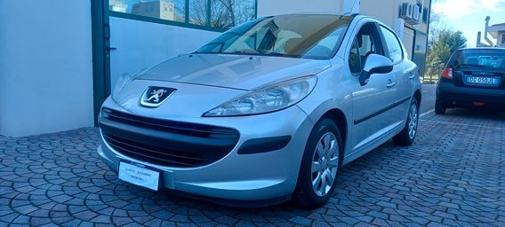 Peugeot 207 Gpl neopatentati 5 porte