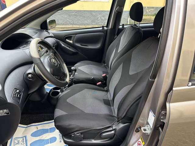 Toyota Yaris Yaris I 2003 5p 1.4 d-4d Sol