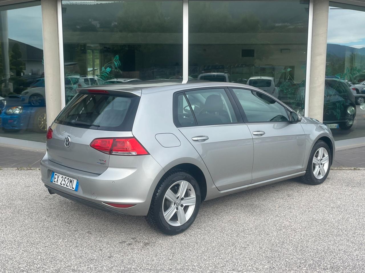 Volkswagen Golf 7 1.6 TDI 5p. Highline "SOLI 84.000 KM"