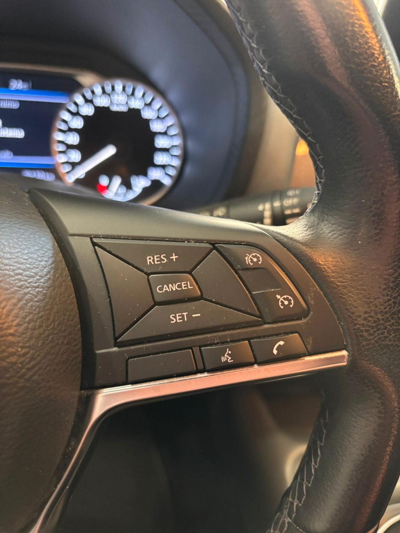 Nissan Juke 1.0 DIG-T 114 CV N-Connecta