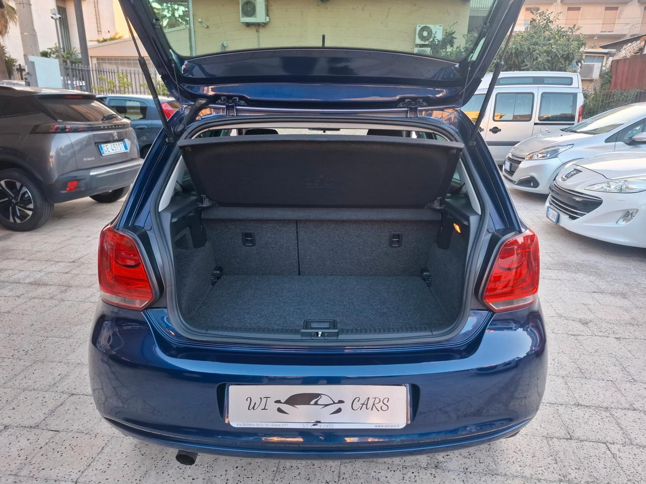 Volkswagen Polo - 1.6 TDI / Cambio automatico /