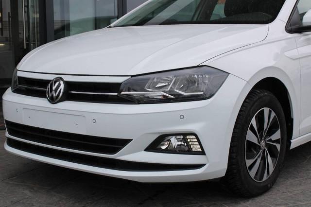 Volkswagen Polo 1.0 tsi Comfortline 95cv con Navigatore