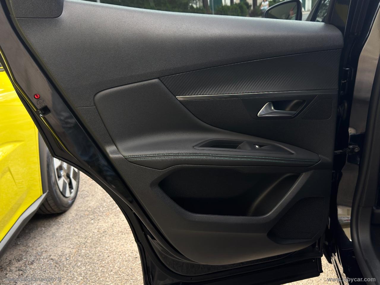 PEUGEOT 3008 BlueHDi 130 S&S EAT8 Allure Pack