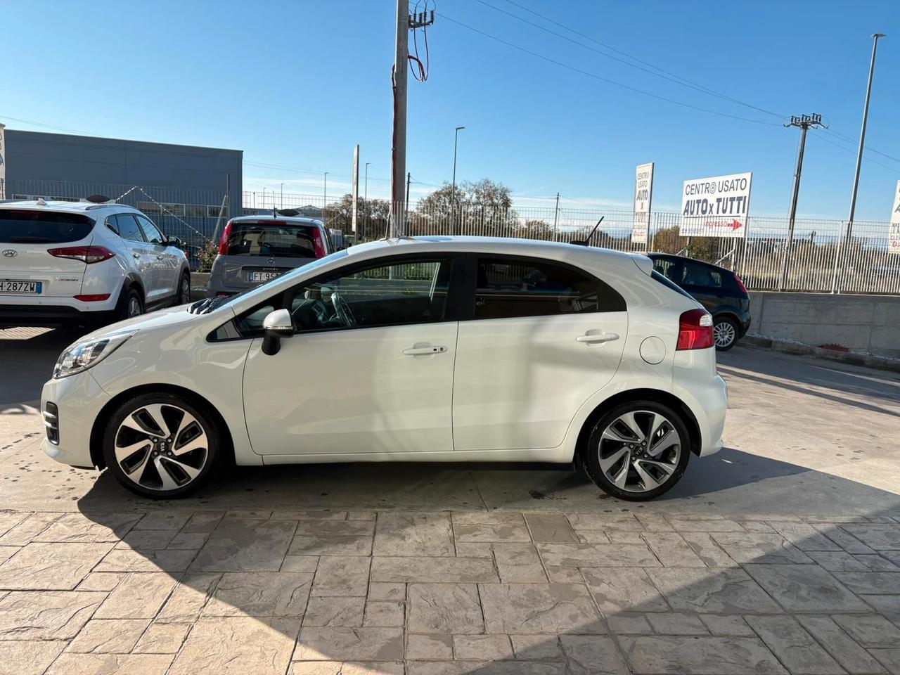 Kia Rio 1.4 CRDi 5p. Cool Collection