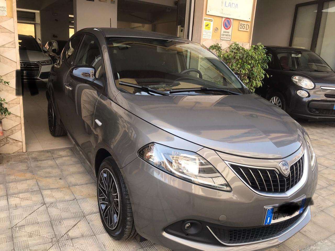 Lancia Ypsilon 1.0 FireFly 5 porte S&S Hybrid Ecochic Gold