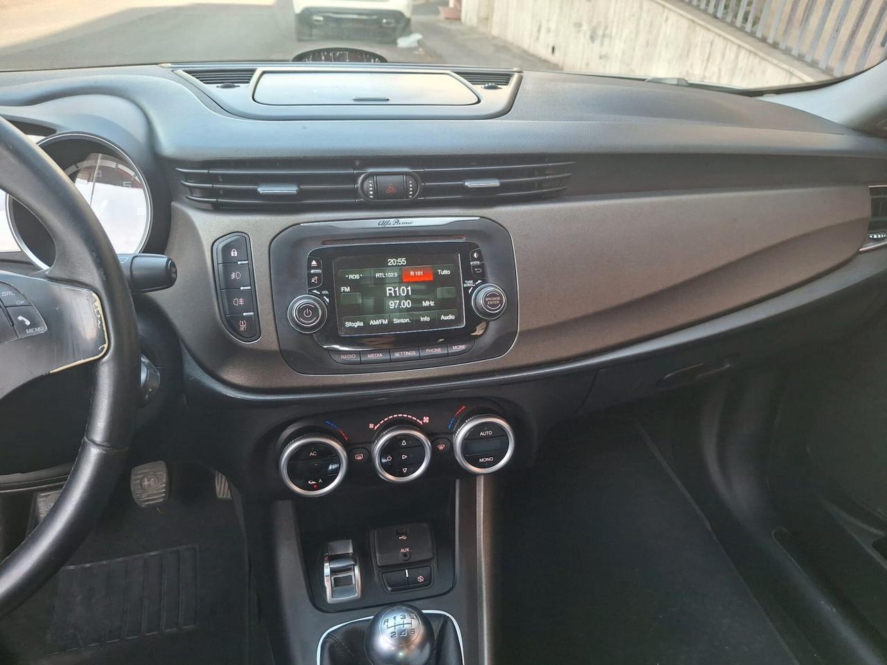 Alfa Romeo Giulietta 1.6 JTDm-2 105 CV Distinctive