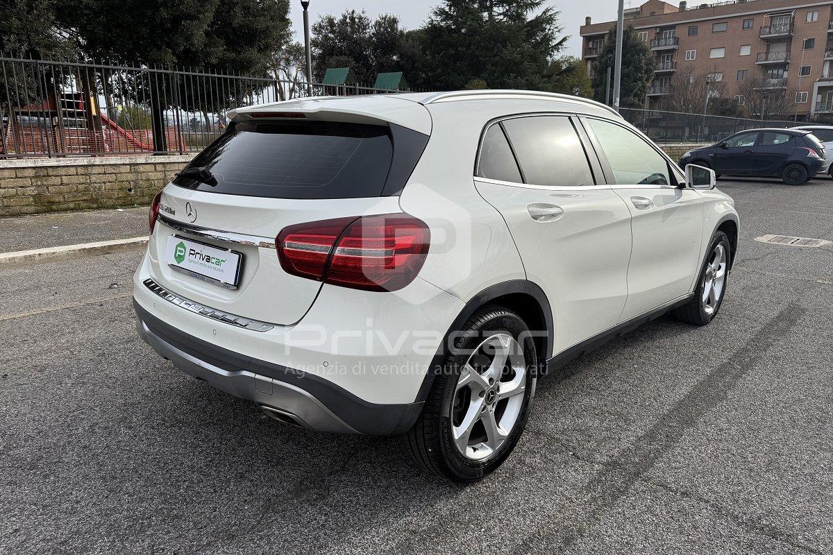 MERCEDES GLA 200 d Automatic Sport