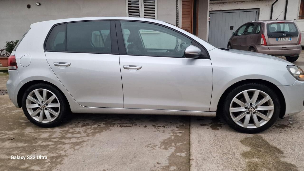 Volkswagen Golf 1.6 TDI DPF 5p. Highline neop