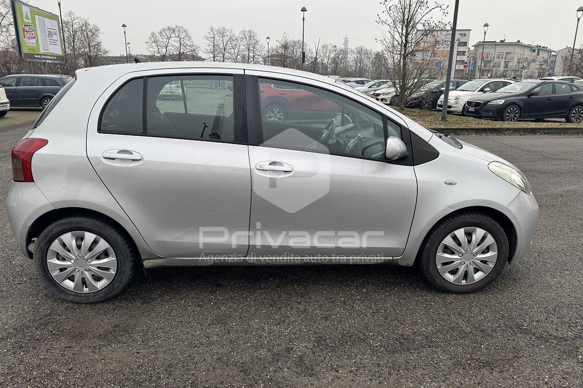 TOYOTA Yaris 1.3 5 porte Luna