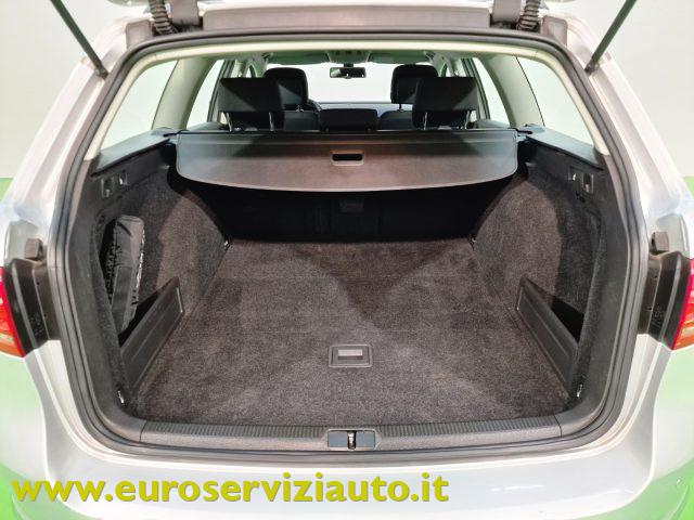 VOLKSWAGEN Passat VARIANT. 1.6 TDI DSG Comfortline
