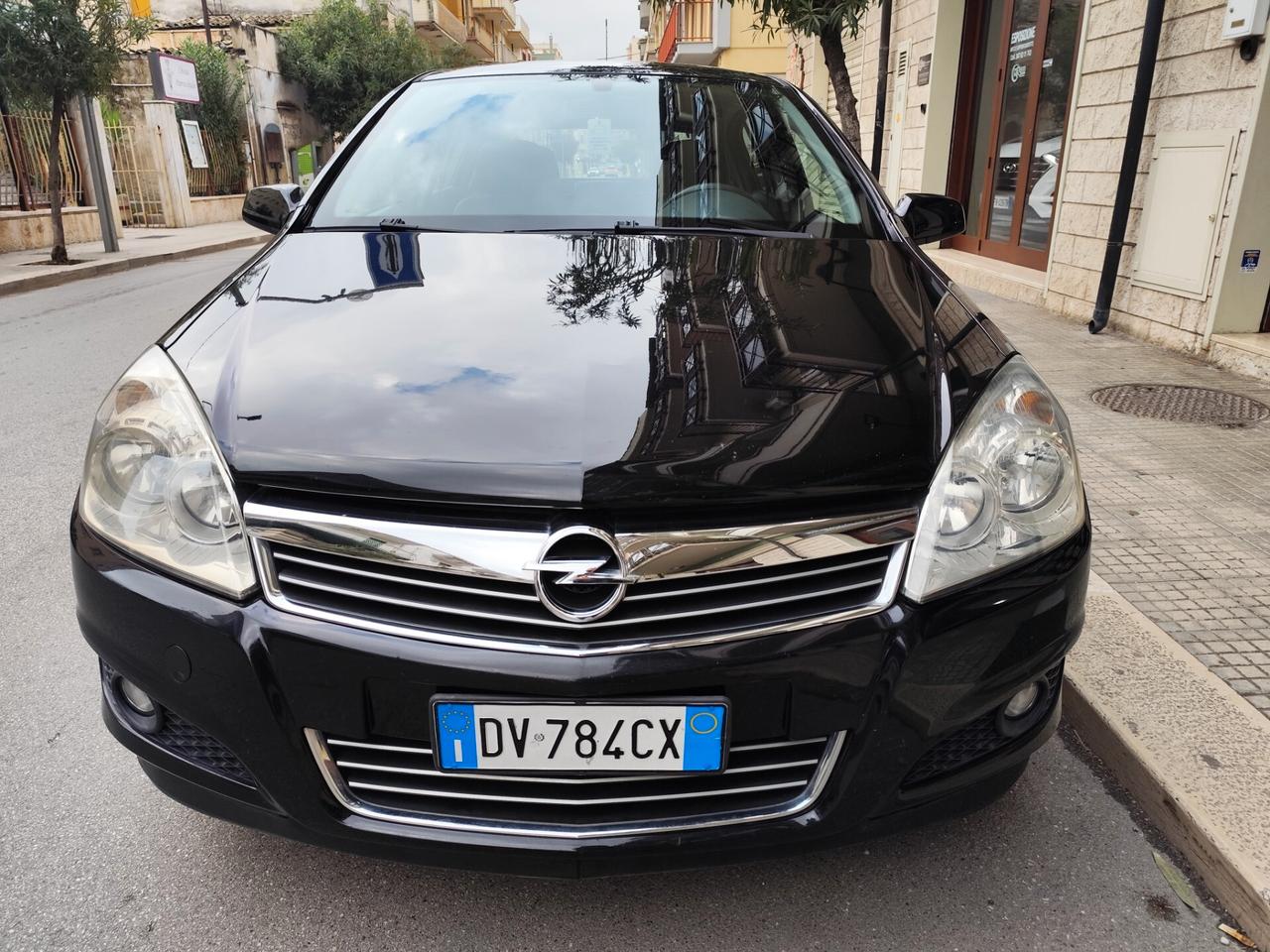 Opel Astra 1.7 CDTI 110CV COSMO BERLINA
