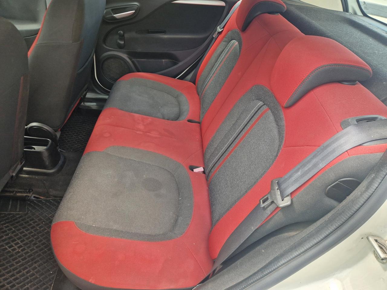 Fiat Punto 1.3 MJT 75 CV 5 porte Lounge-2014