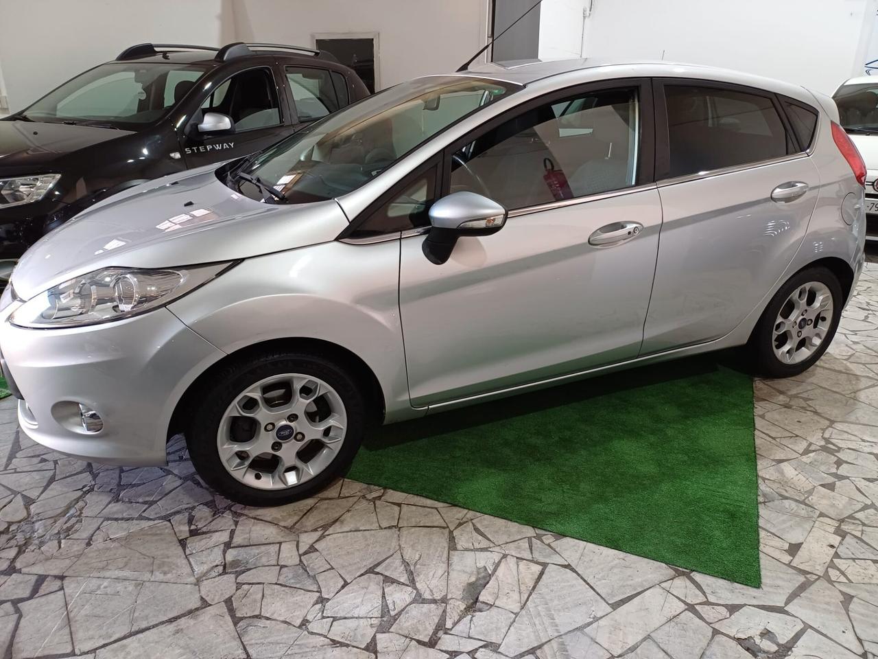 Ford Fiesta 1.4 TDCi 5 p Titanium - 2013