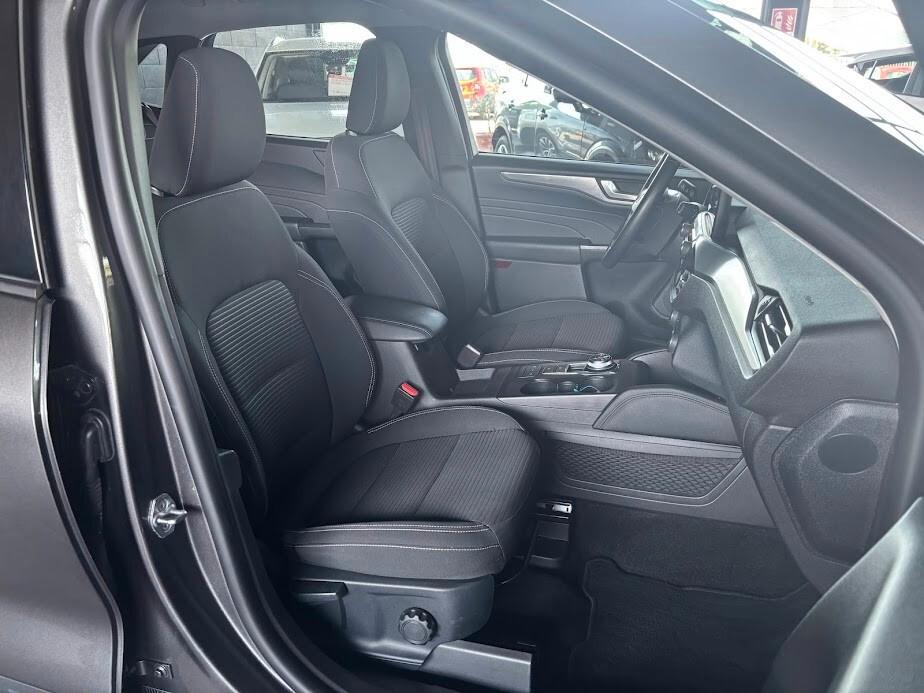 Ford Kuga 2.5 PHEV Hybrid 225 CV 2WD Titanium AUT.