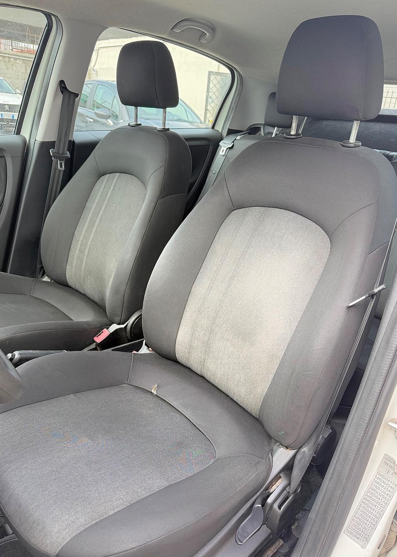 Fiat Punto 1.4 Natural Power 77 Cv