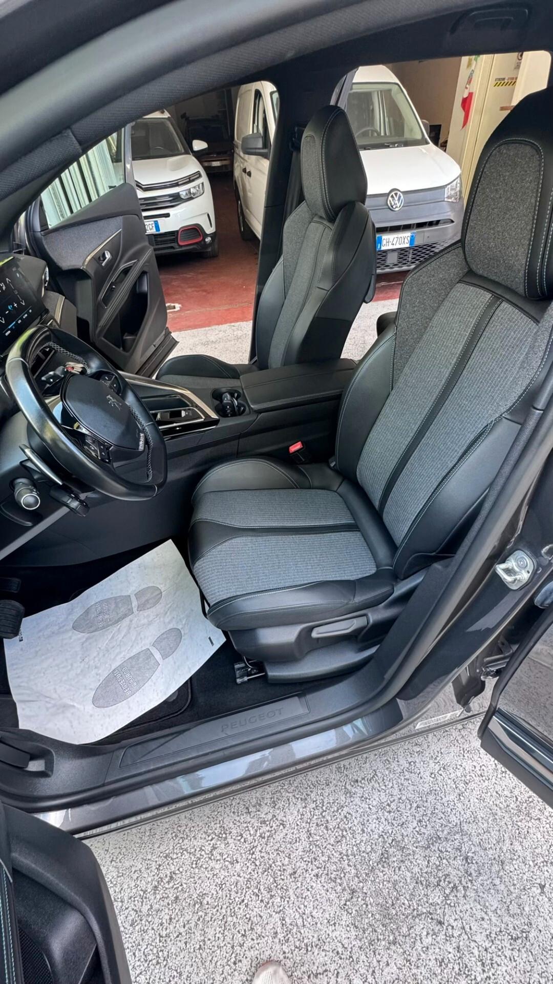 Peugeot 5008 1.5 bluehdi AllurePack GARANZIA36MESI