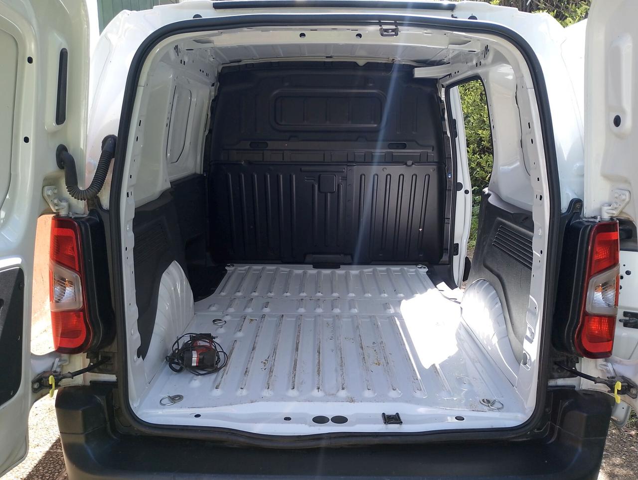 Opel Combo Cargo 1.5 Diesel 100CV S&S PC 650kg Edition