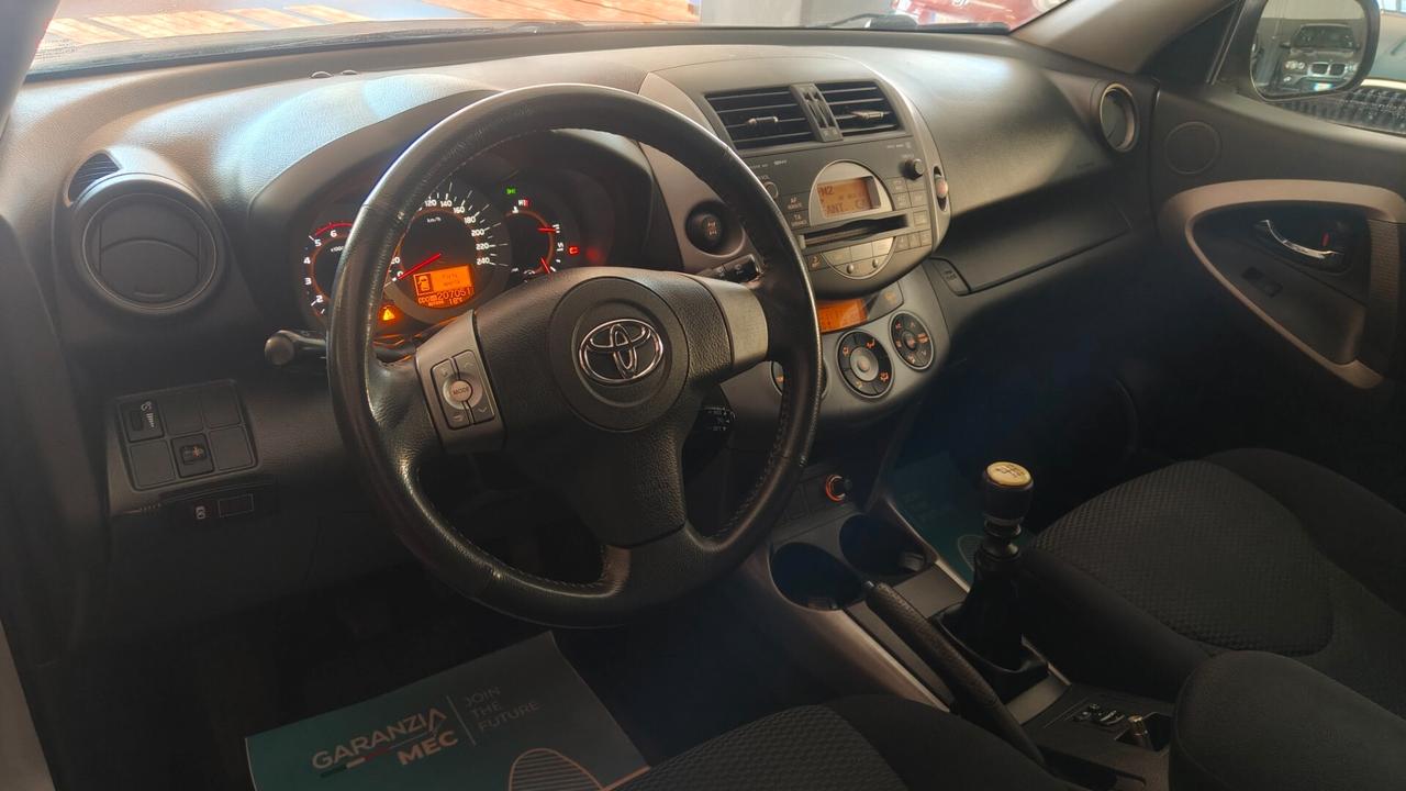 Toyota RAV 4 RAV4 2.2 D-4D 136 CV Luxury