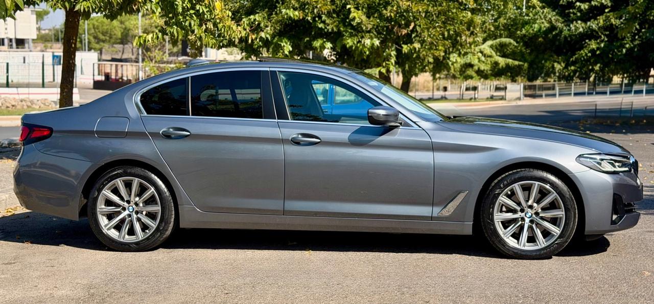 Bmw 520d berlina 190CV TETTO/VIRTUAL