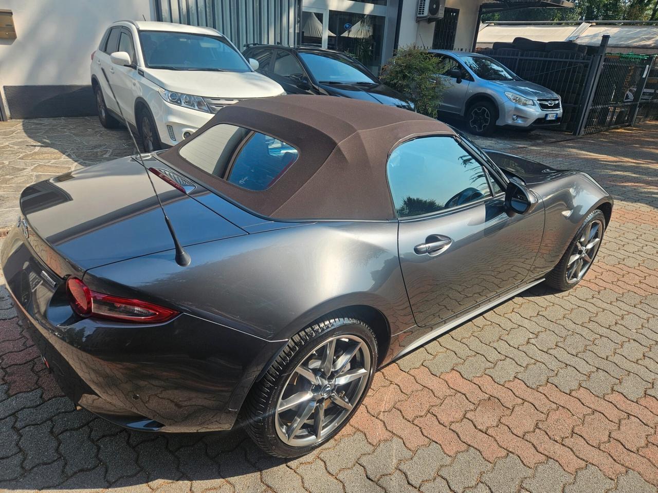 Mazda MX-5 2.0L Skyactiv-G KAZARI