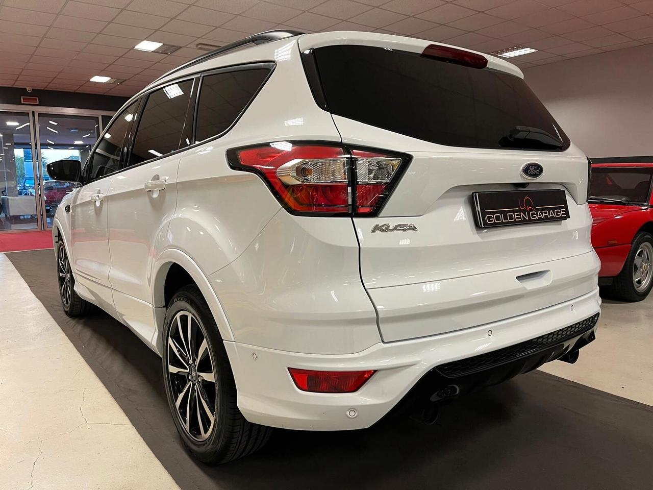 Ford Kuga 2.0 TDCI 120 CV S&S 2WD ST-Line