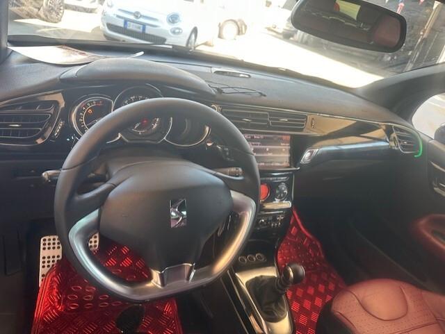 DS3 INTERNI IN PELLE , NAVIGATORE...