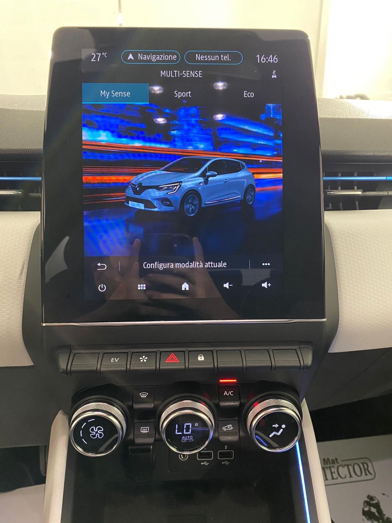 Renault Clio Full Hybrid E-Tech 140 CV 5 porte Initiale Paris