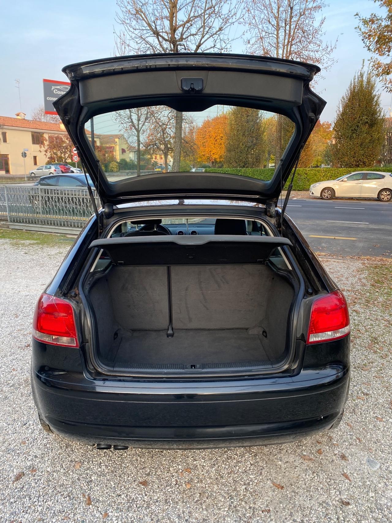 Audi A3 2.0 16V TDI Attraction