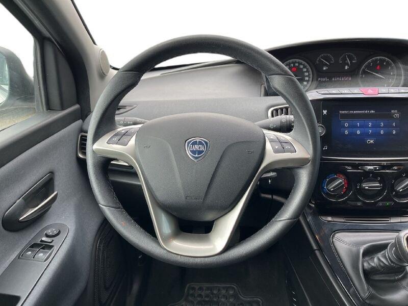 Lancia Ypsilon III 2021 1.0 firefly hybrid Gold s&s 70cv