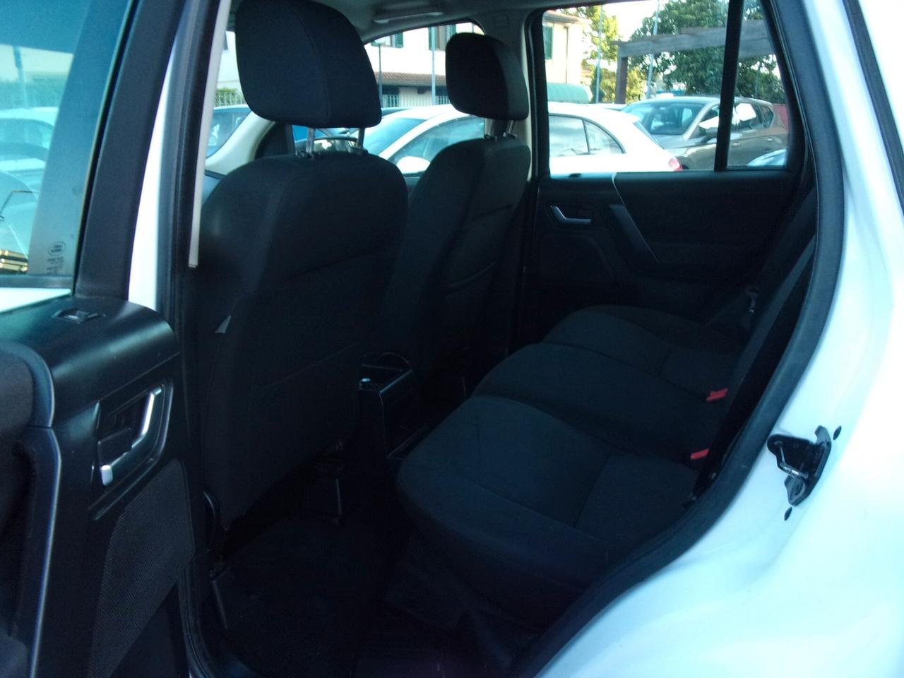Land Rover Freelander 2.2 TD4 S.W. SE