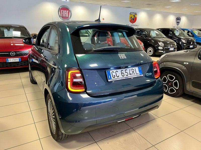 FIAT 500 La Prima Berlina