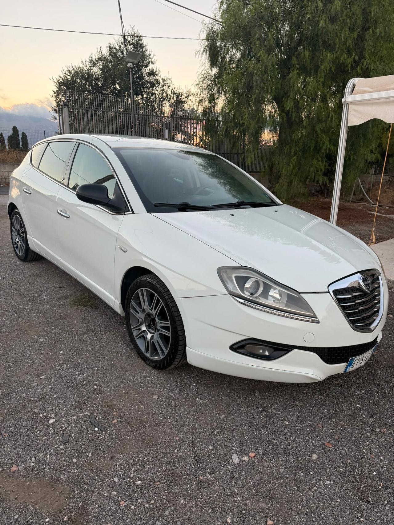 Lancia Delta 1.6 MJT DPF Gold