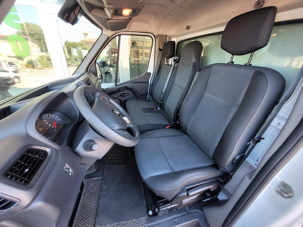 Renault Master T35 2.3 dCi 145 TP PL-SL-RG Gran Volume 22 Start
