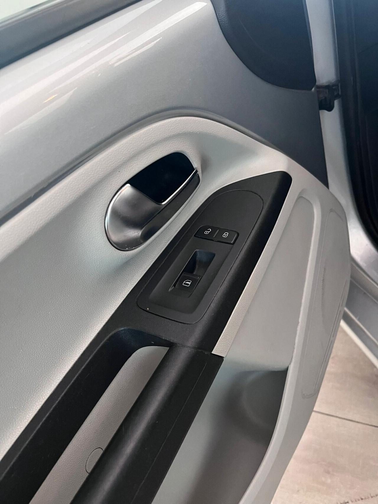 Seat Mi Volkswagen UP AUTOMATICA