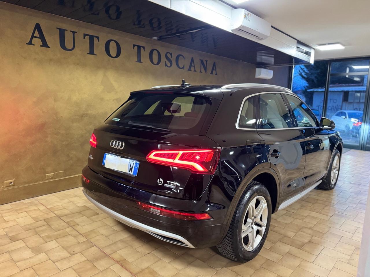 Audi Q5 2.0 TDI quattro S tronic Business Sport