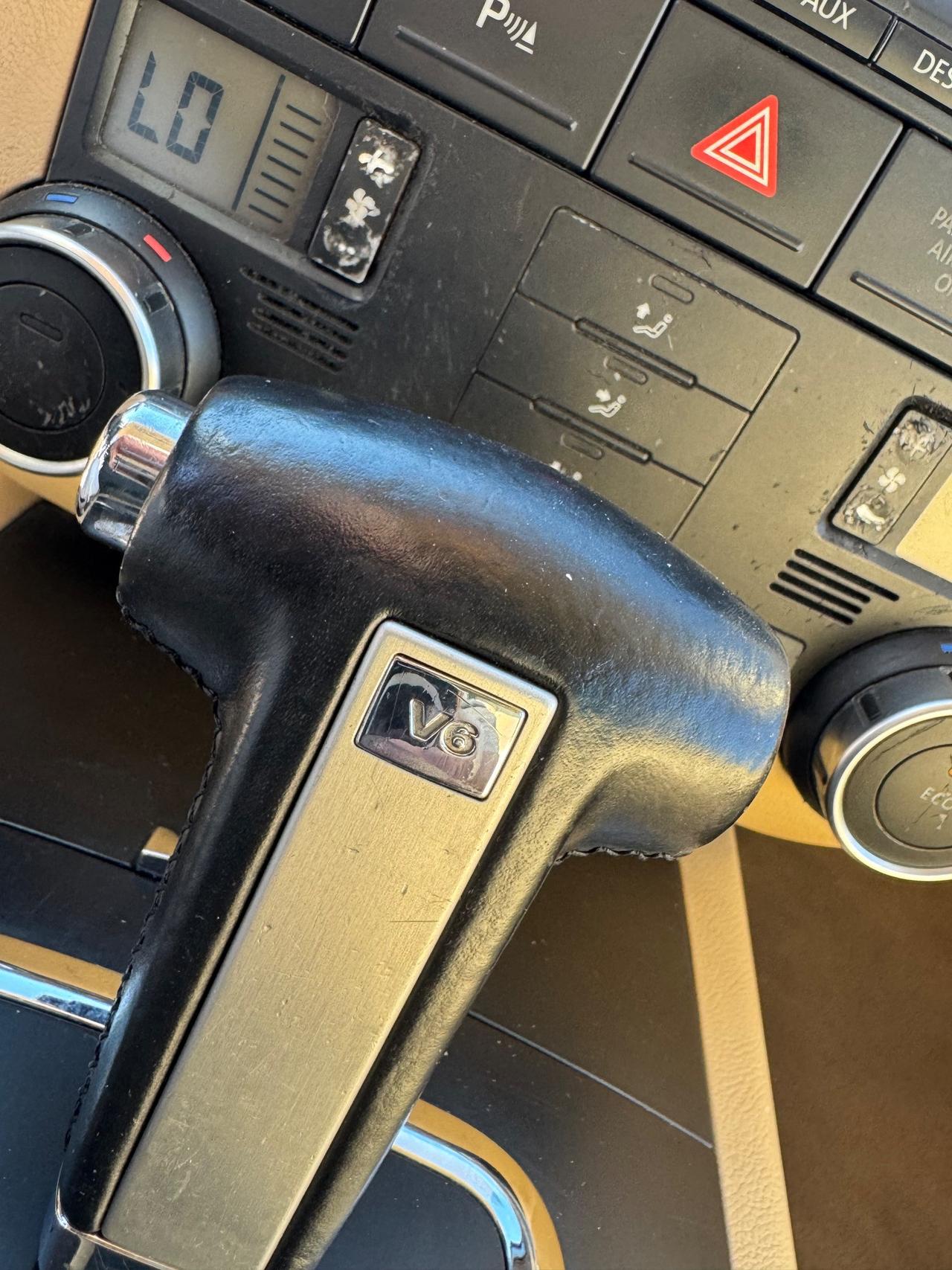 Volkswagen Touareg 3.0 V6 tdi tiptronic dpf