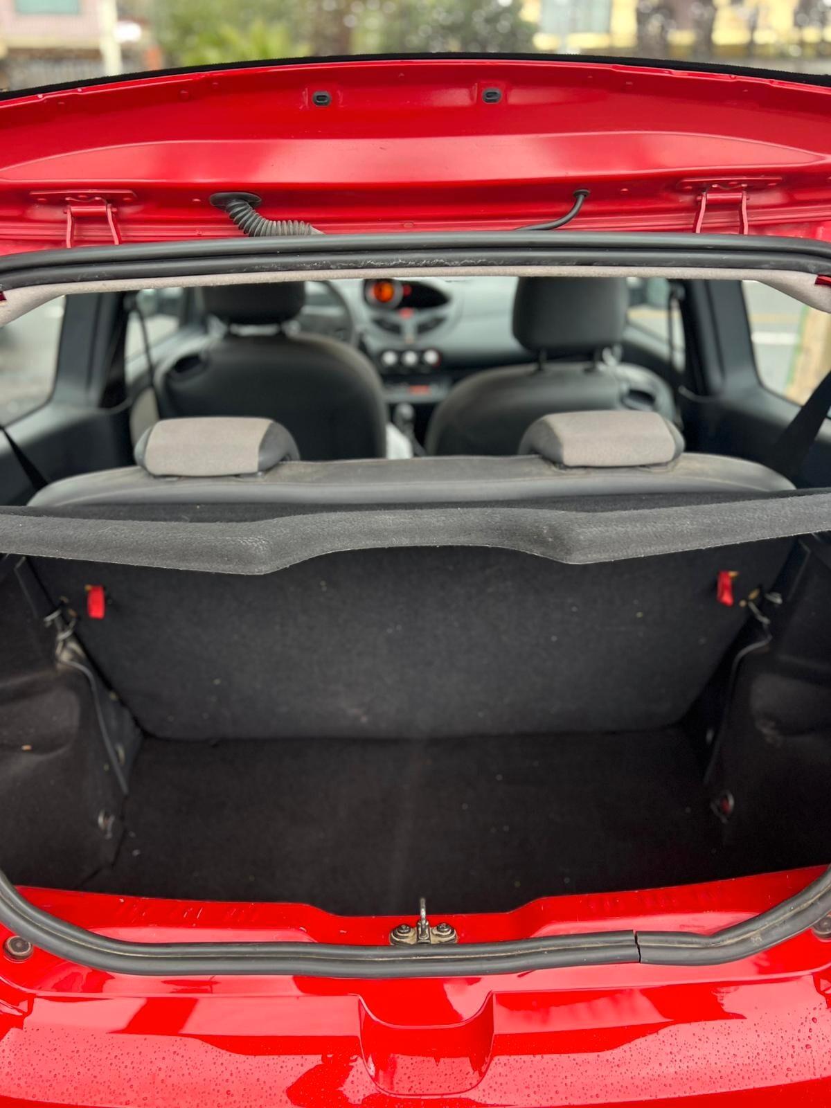 Renault Twingo 1.2 16V LEV Miss Sixty