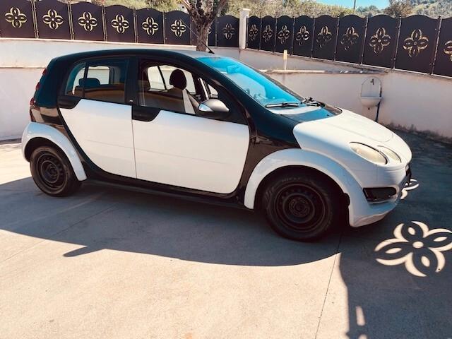 SMART FORFOUR 1.3 CLIMA VETRI CHIUSURE UNIPRO'